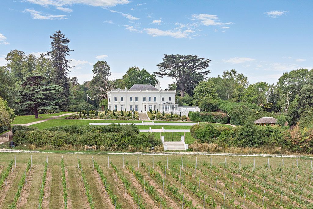 Sporting estates for sale: Culverlands, Burghfield Common, Berkshire