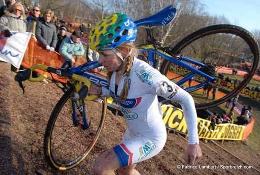 Daphny van den Brand (AA Drink - Leontien.nl) finished in second place.