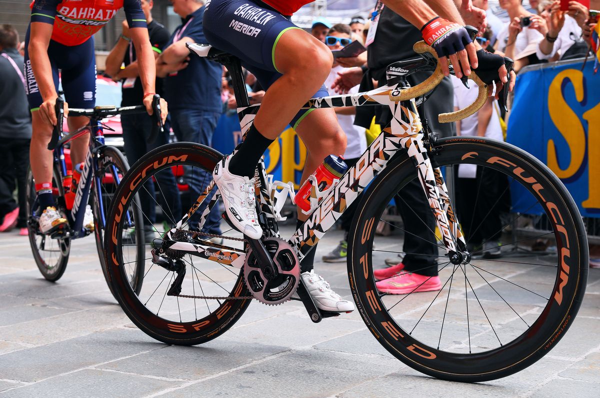 Vincenzo Nibali on his custom bike pre-stage