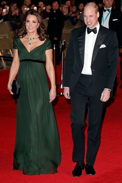When Kate didn’t wear a black dress to the BAFTA Awards... 