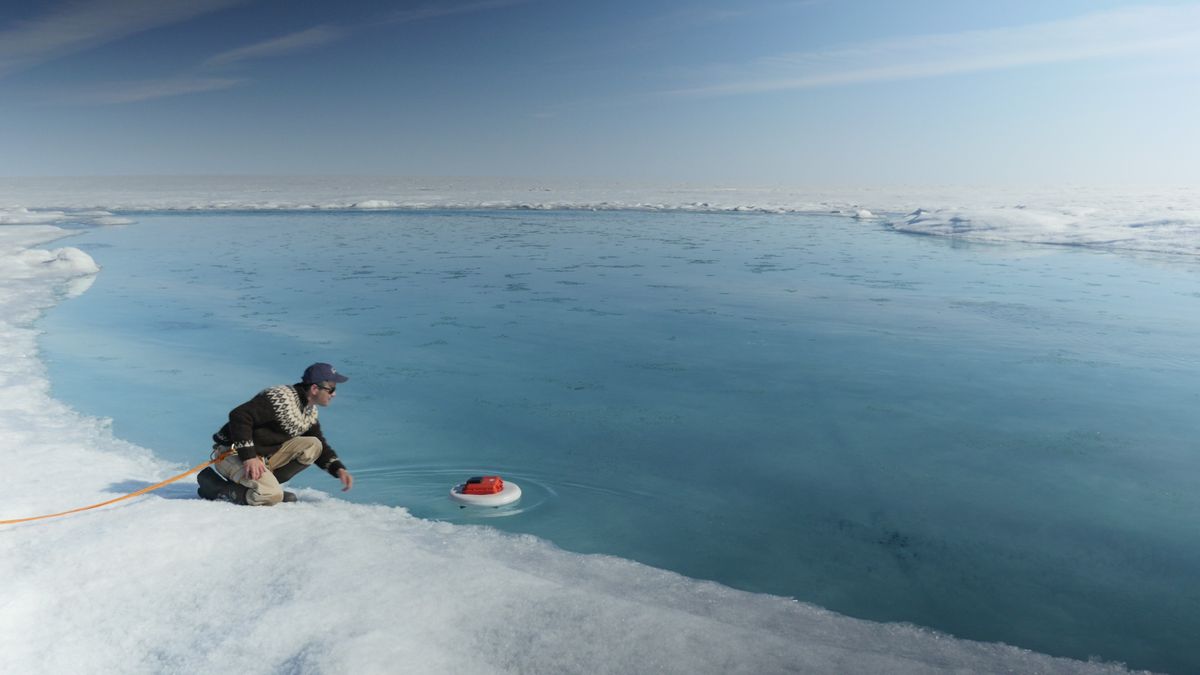 UCLA&#039;s Laurence Smith deployed this autonomous drifter in a meltwater river on the surface of the Greenland ice sheet in July 2015 as part of an effort to understand the causes of sea level rise around the globe.