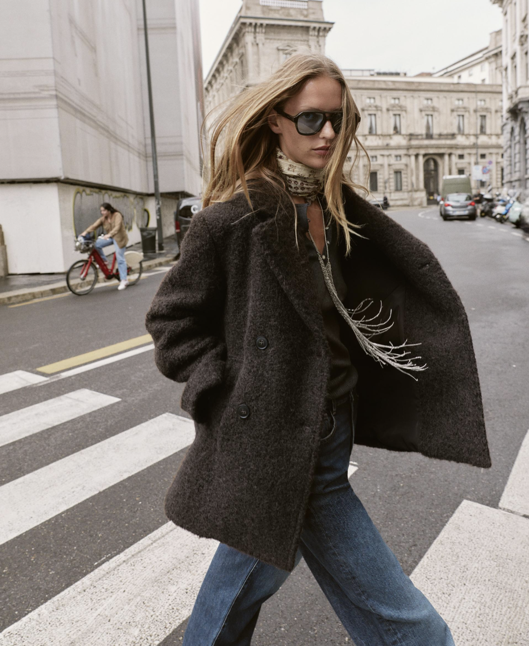 Boucl&amp;Eacute; Double-Breasted Mid-Length Coat