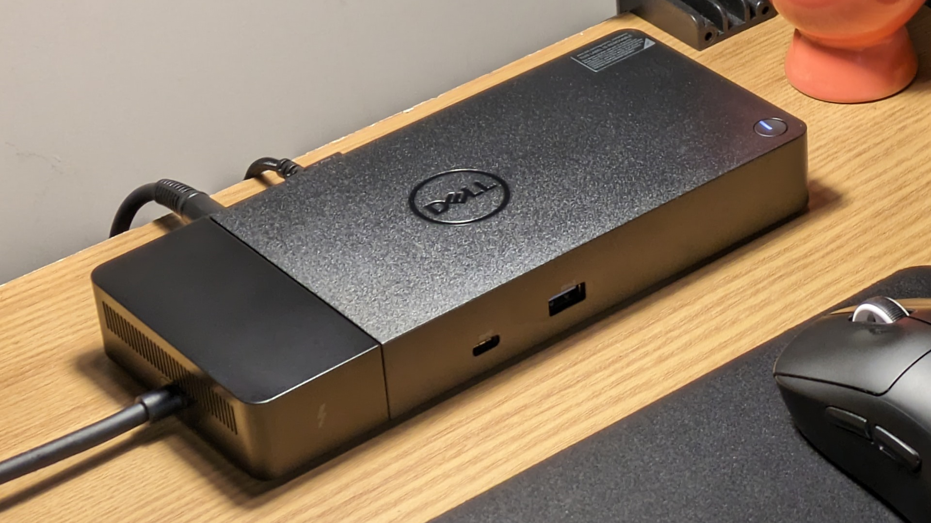 Dell Thunderbolt Dock (WD22TB4) review photographs