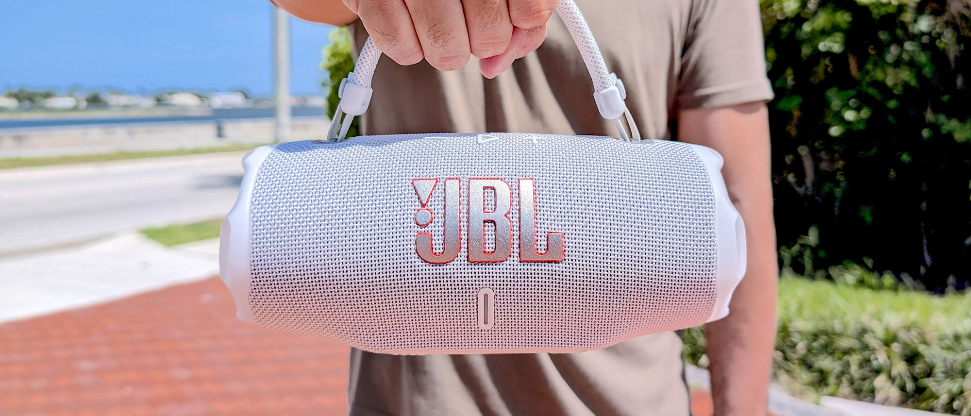The JBL Charge 6 near the pool.