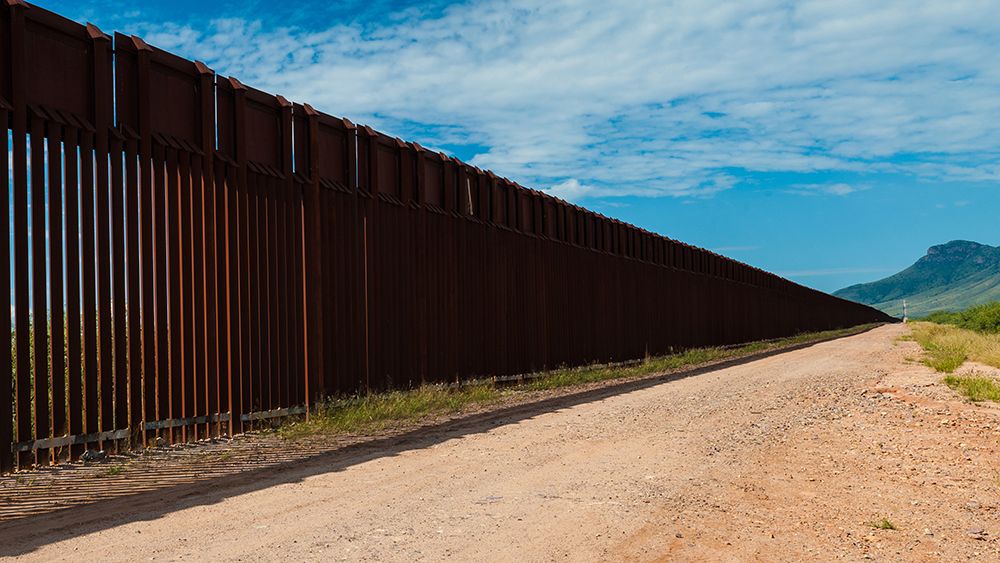 US Mexico border wall