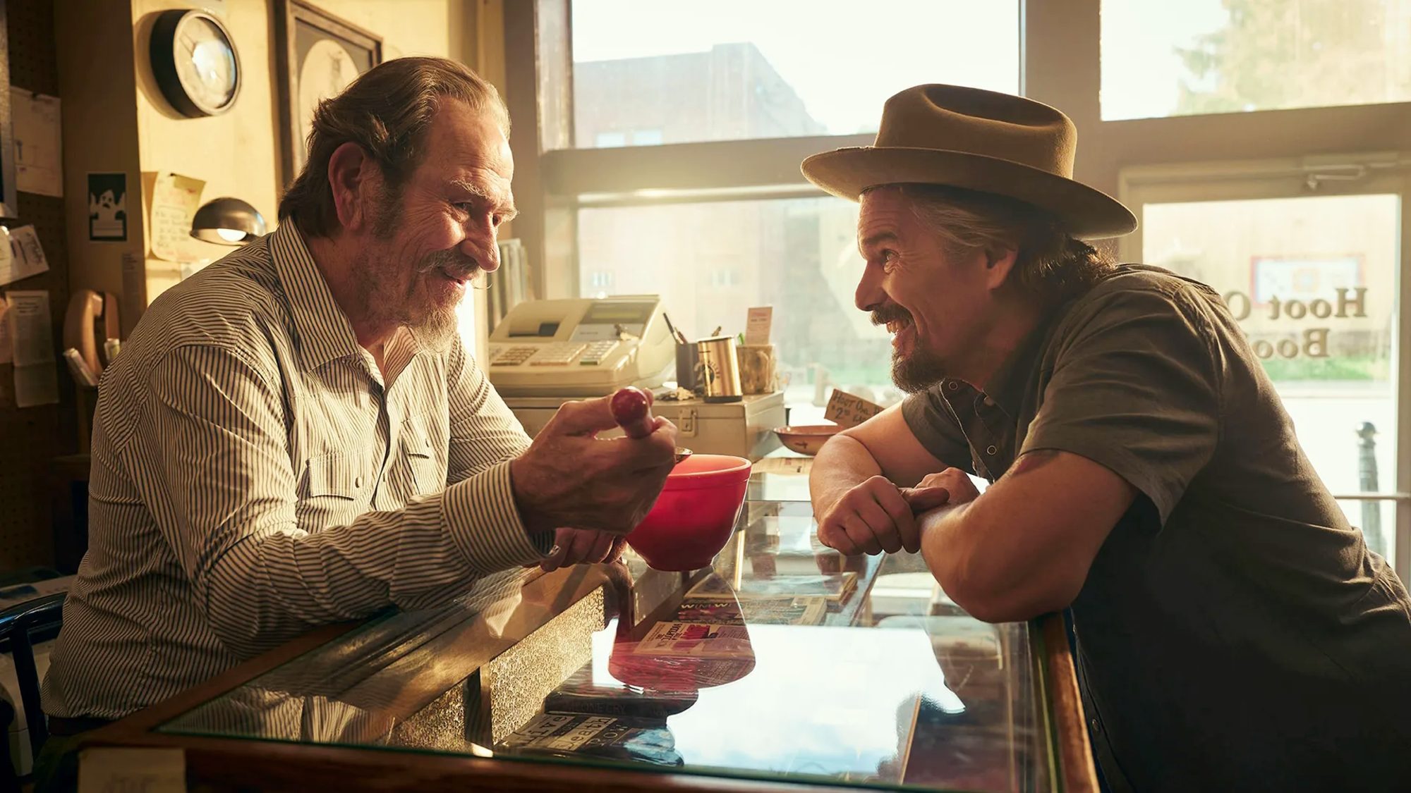 Tommy Lee Jones and Ethan Hawke in The Lowdown