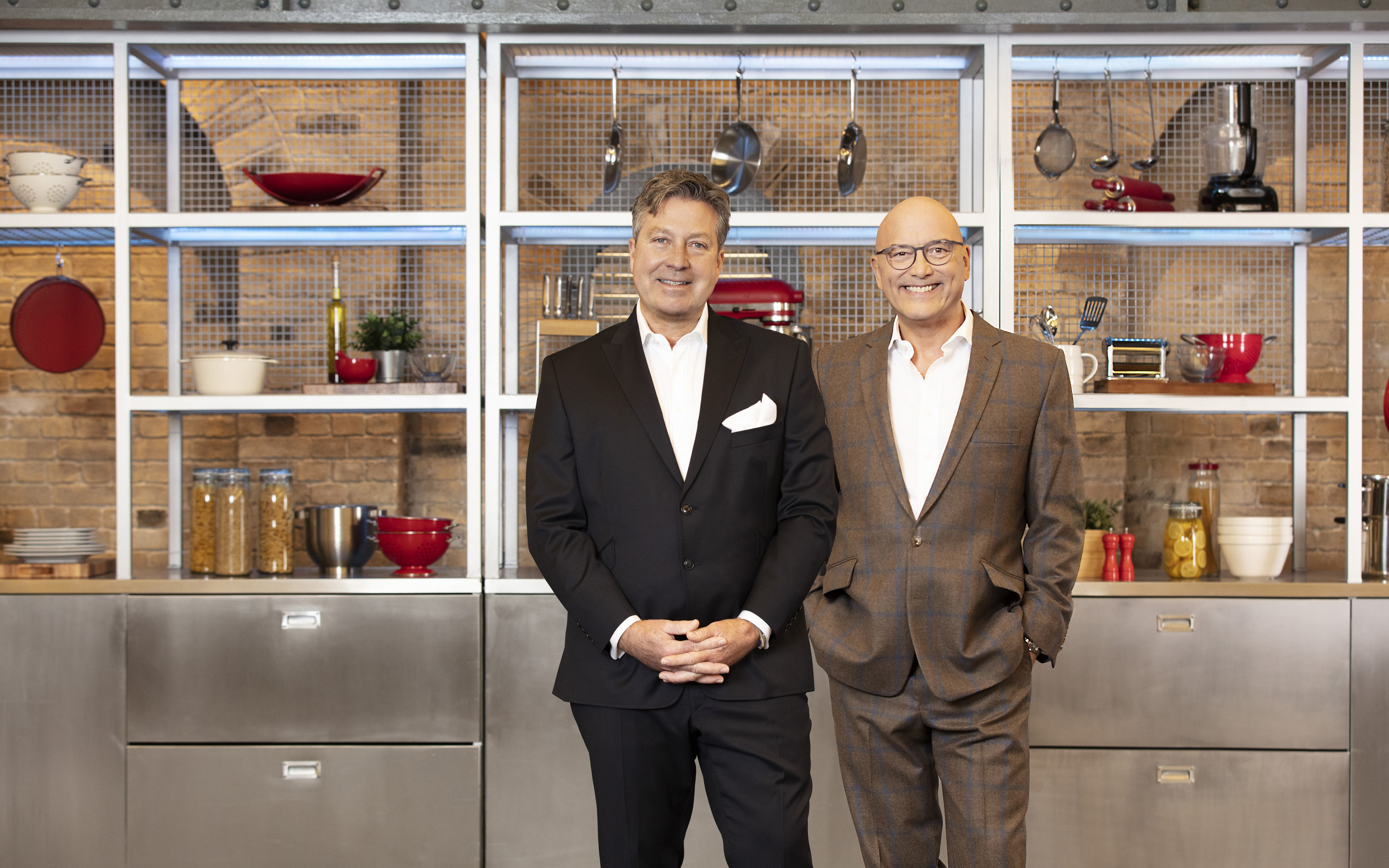 TV tonight John and Gregg say ‘Cheese!’