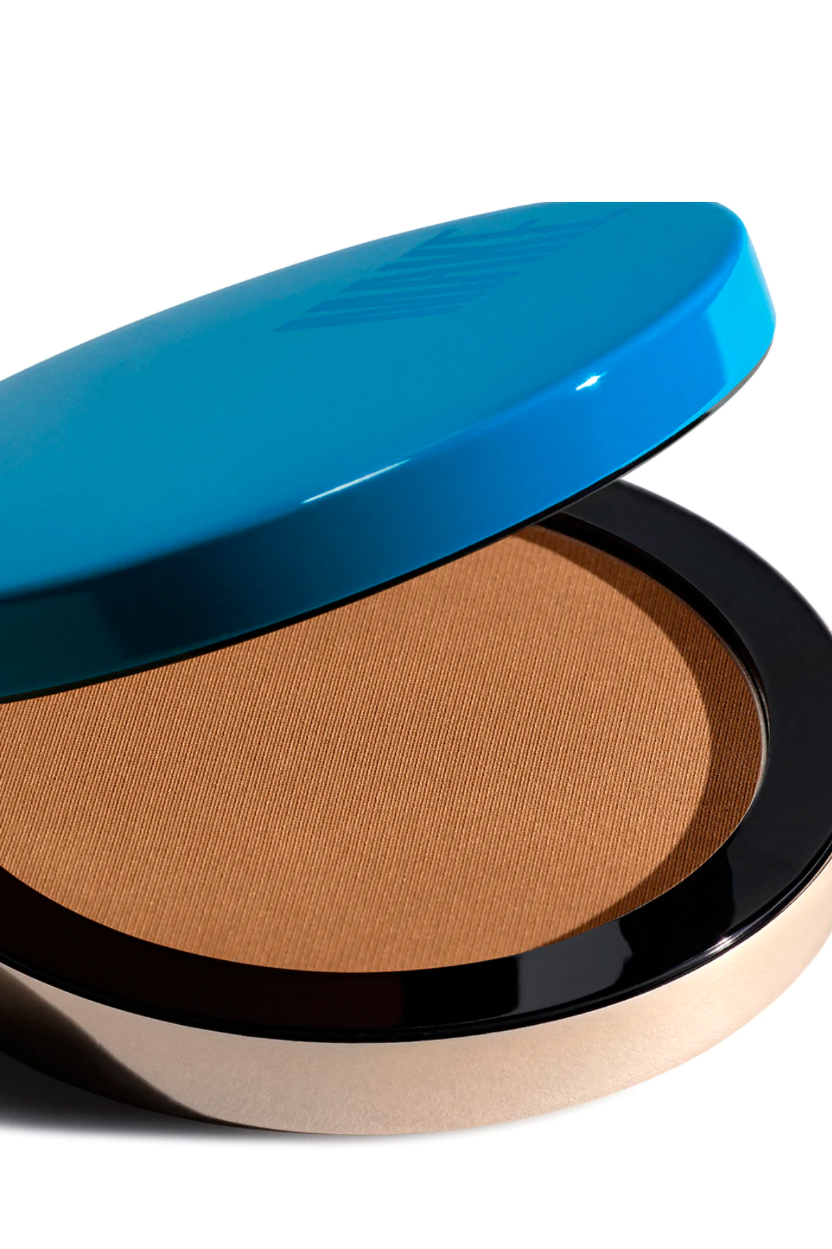 the-9-best-bronzers-for-fair-skin-according-to-makeup-artists-and