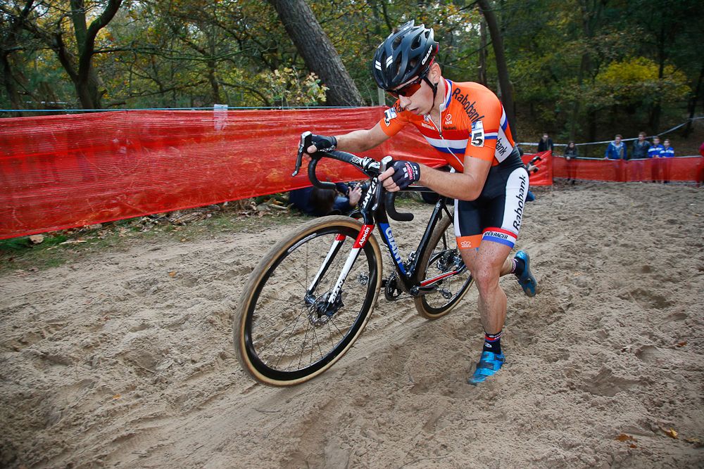 Lars van der Haar in action Saturday
