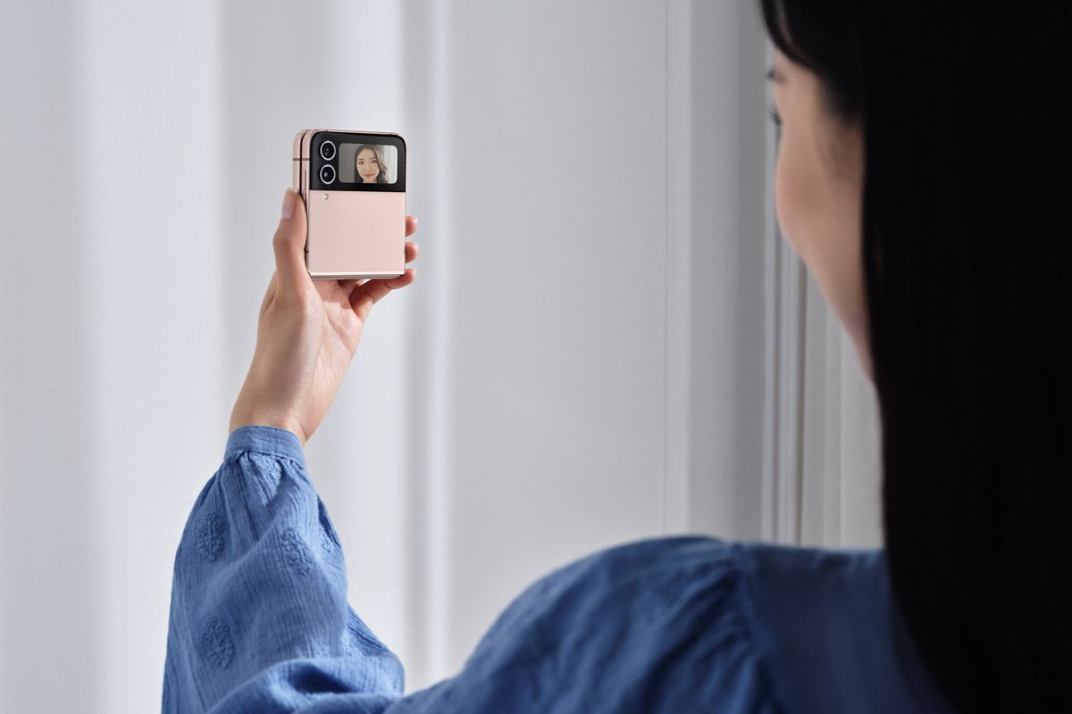 Photos of the latest Samsung foldables