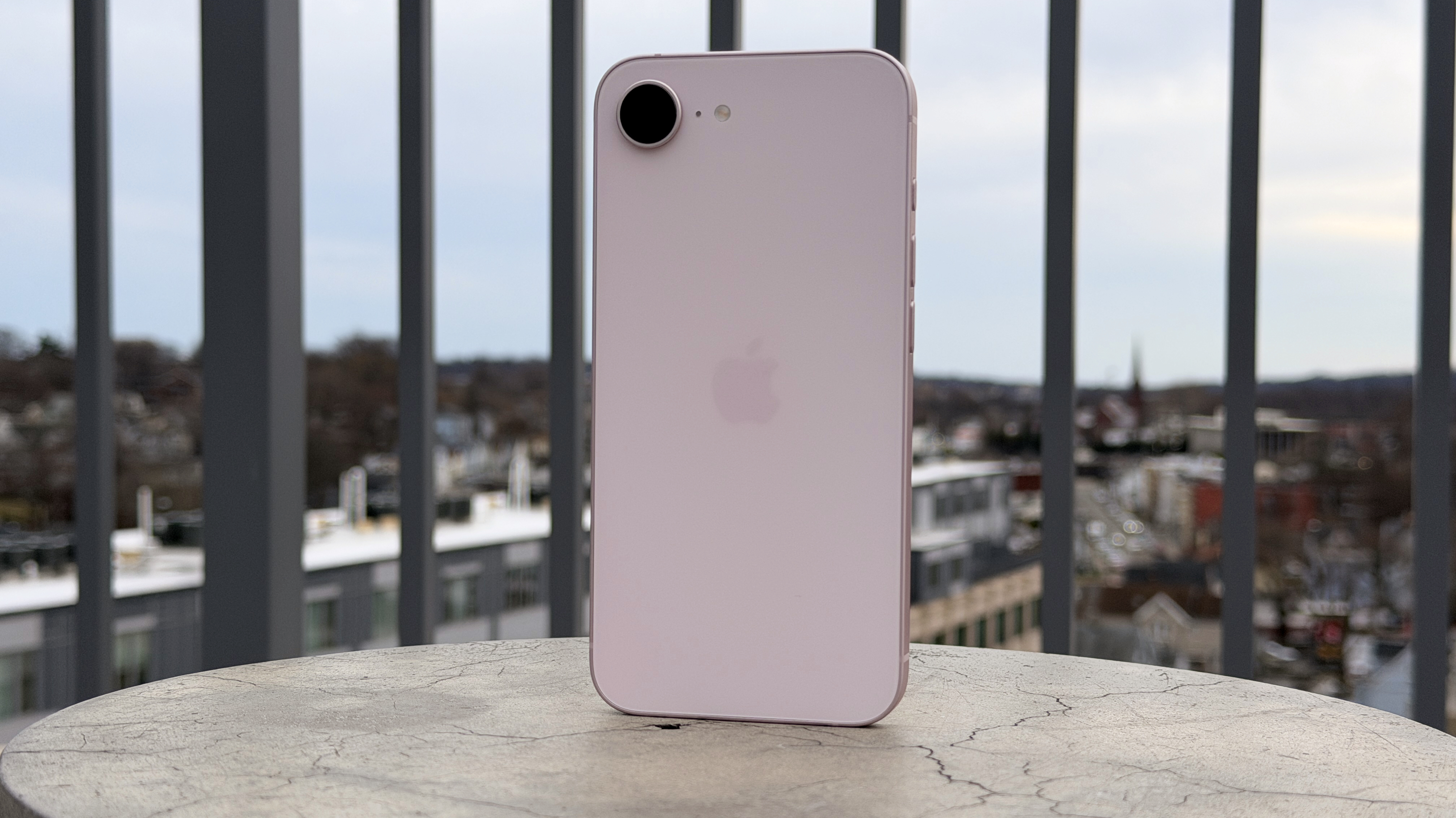 Apple iPhone 17e Review