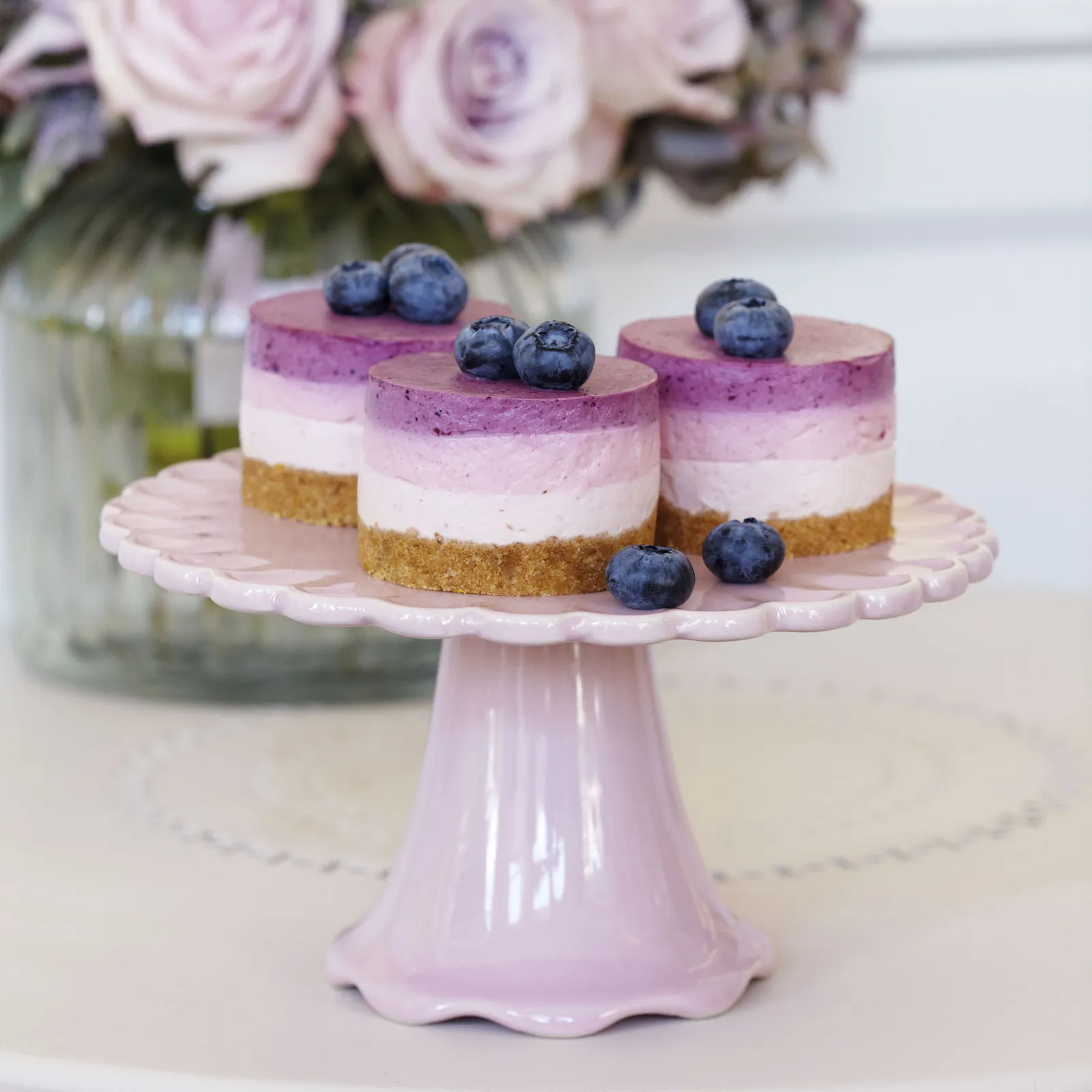 Triple-layered berry cheesecake