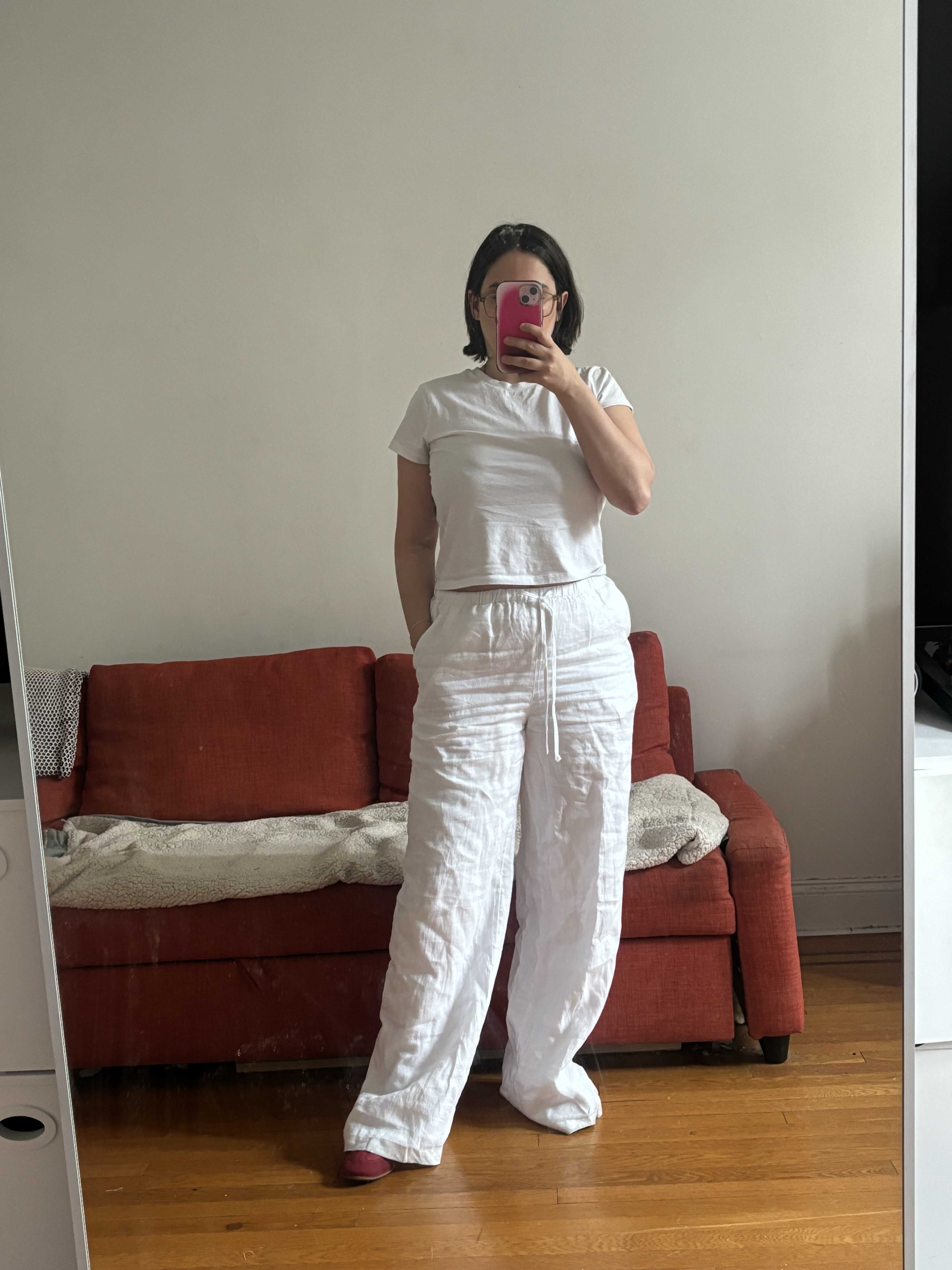 Julia Marzovilla tests the Caslon Easy Wide Leg Linen Pants.