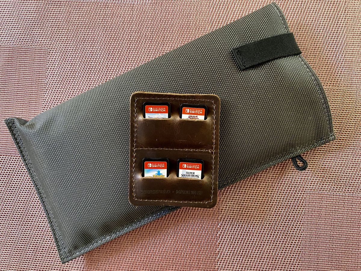 Waterfield Designs Dash Express Game Card Holder