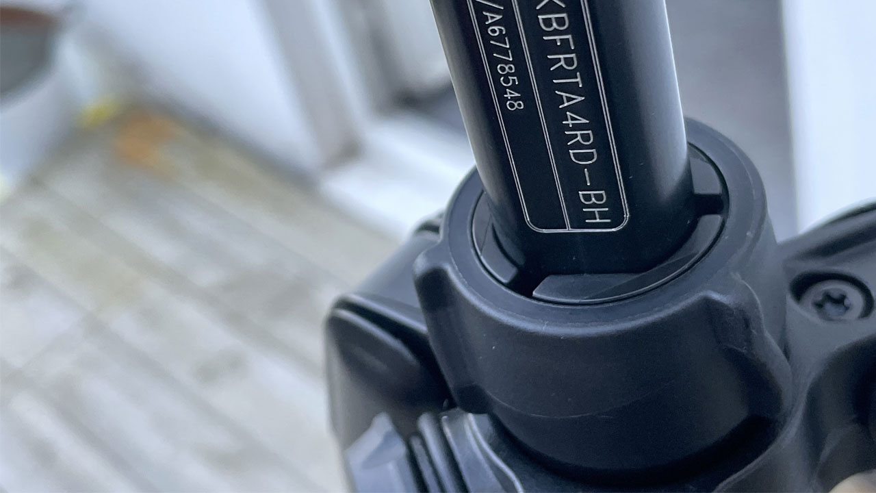 Manfrotto BeFree Advanced Travel Tripod review: image shows camera tripod