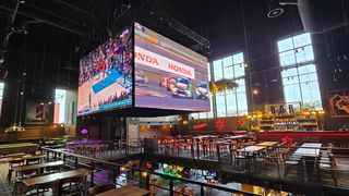 A custom LED cube comprising four slim, lightweight MV-Series panels is the centrepiece of a visually stunning installation that cements Star Millenium’s reputation as the go-to destination for sports fans in Le Havre.