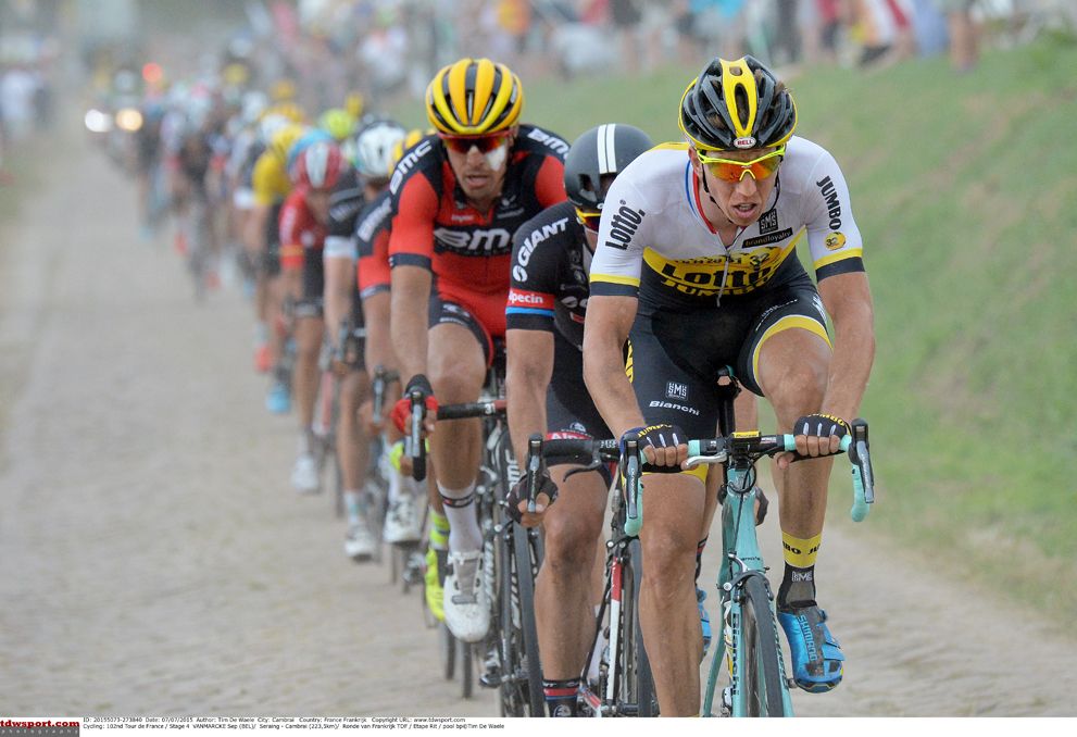 Sep Vanmarcke leads the peloton on stage 4