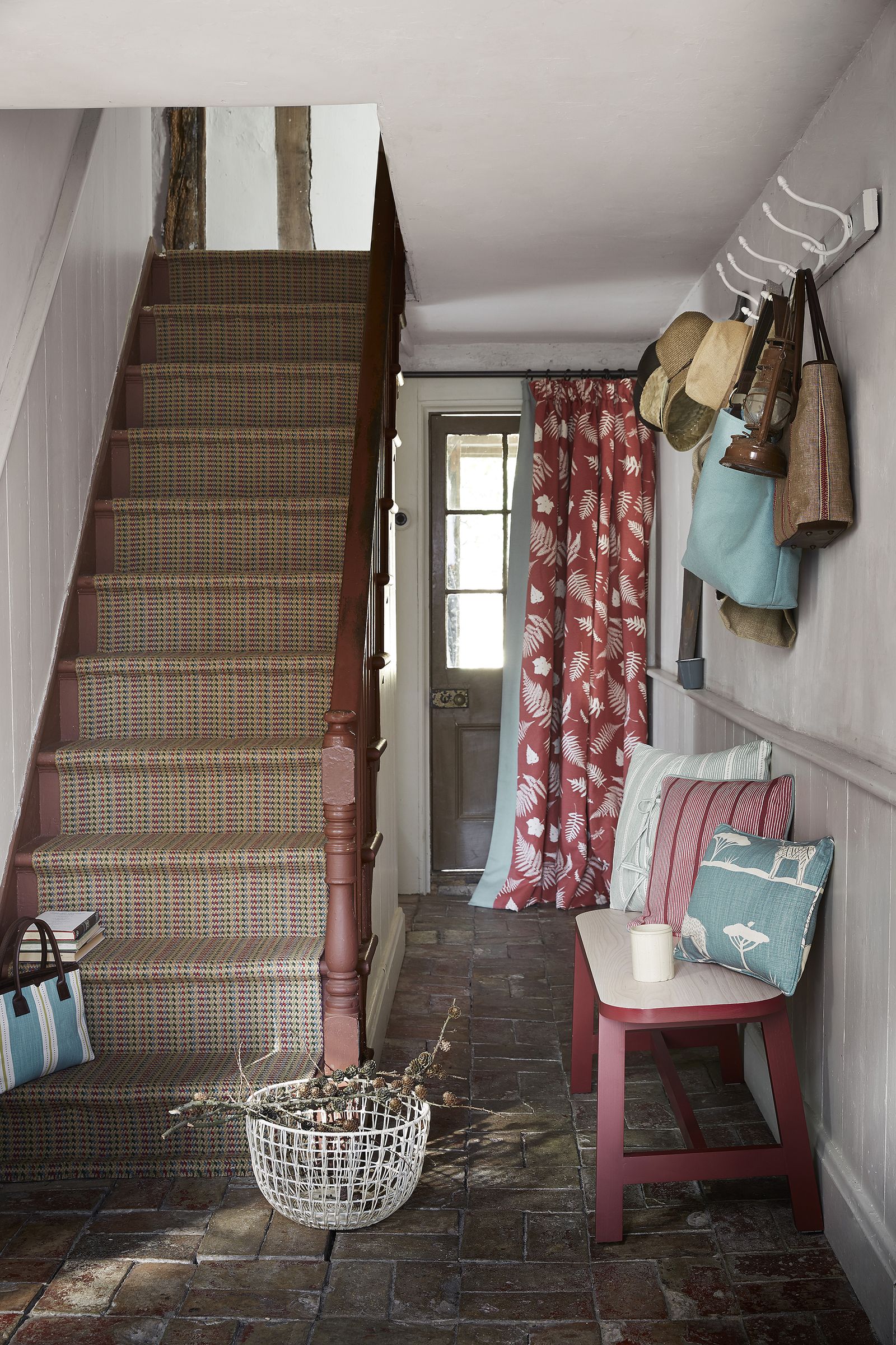 Cottage staircase ideas – style tips for a homely look | Homes and Gardens