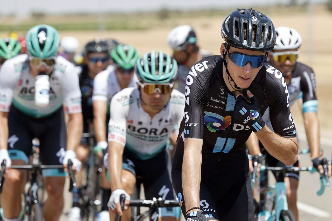 Vuelta Espana 2021 - 76th Edition - 5th stage Tarancon - Albacete 184,4 km - 18/08/2021 - Romain Bardet (FRA - Team DSM) - photo Luis Angel Gomez/BettiniPhoto&Acirc;&copy;2021