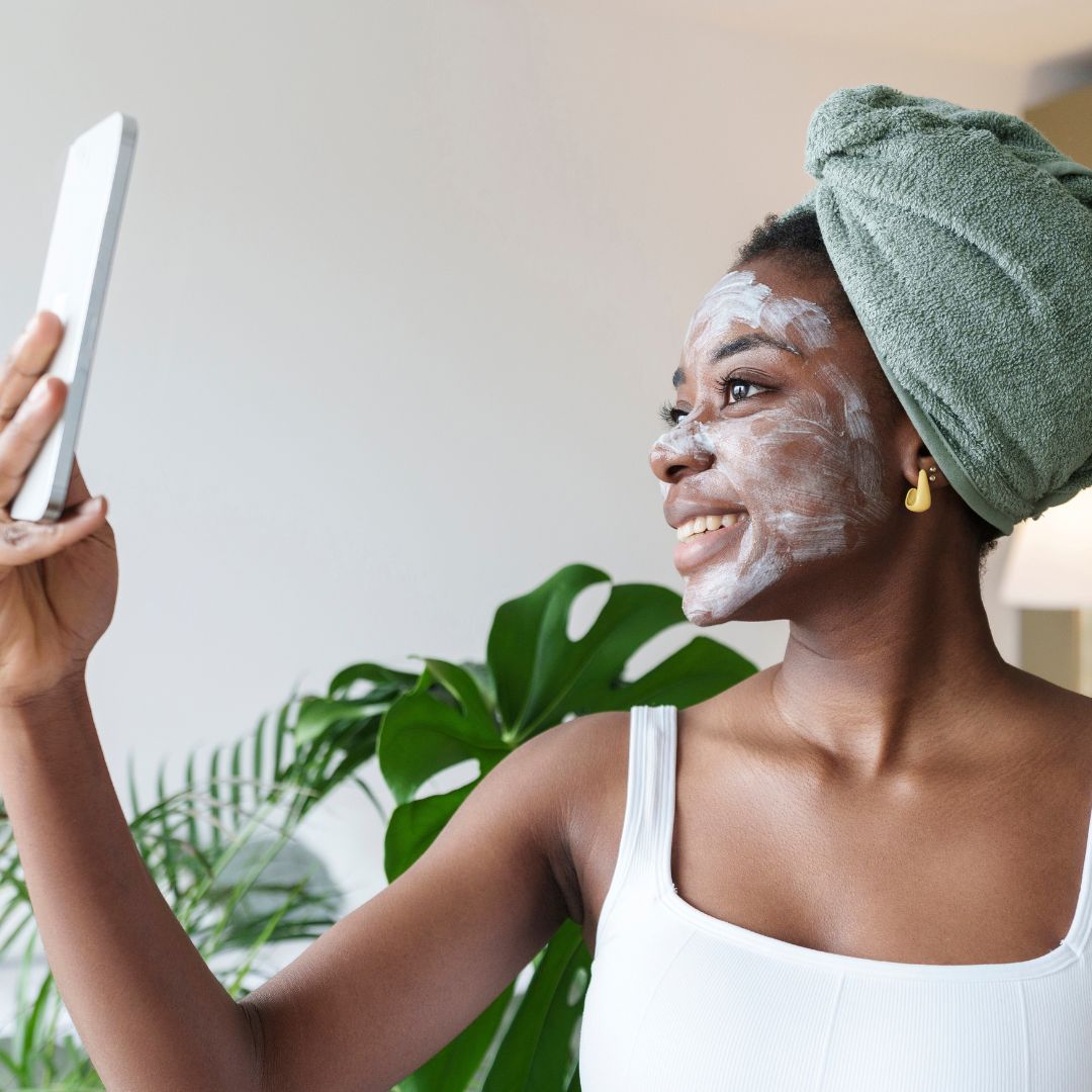  I just spoke with top dermatologists—here's the 6 skin myths they want debunked before the year ends 