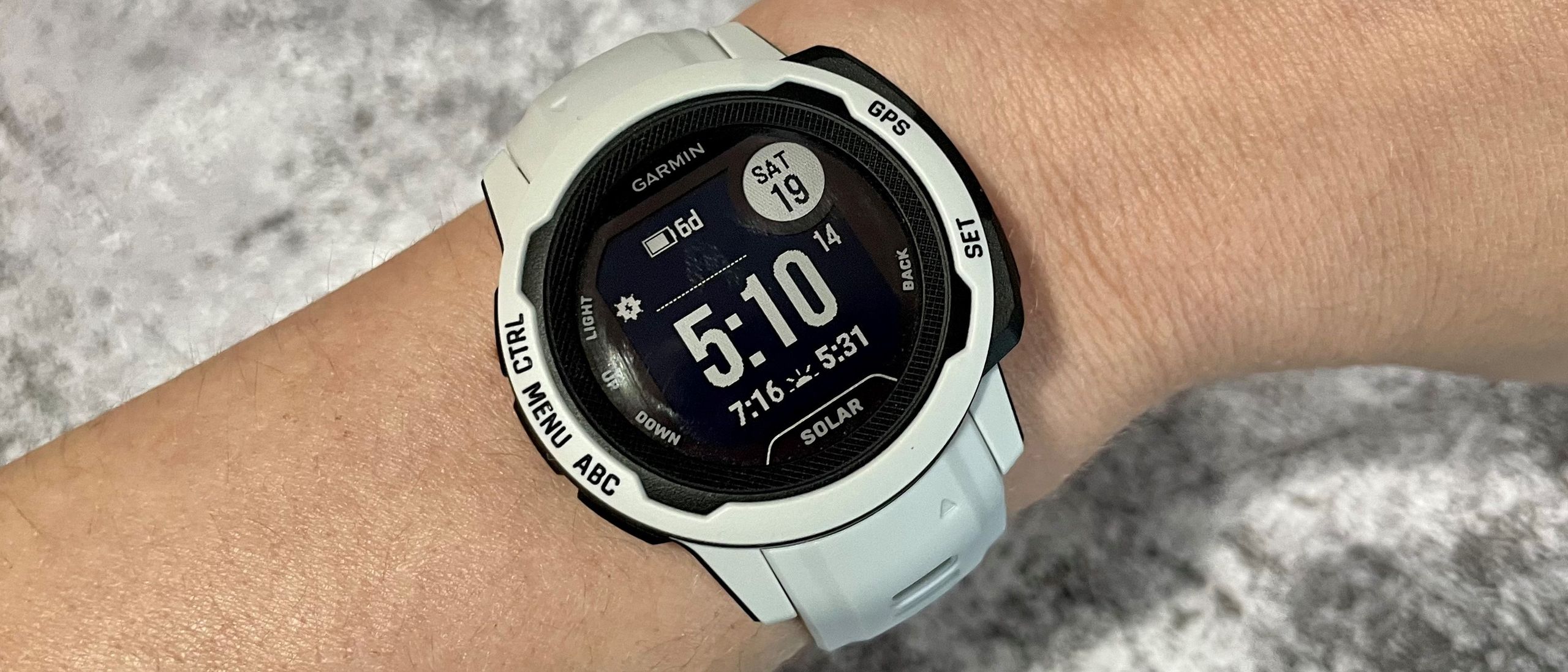 【のん】GARMIN INSTINCT2S Instinct 2S | スマートウォッチ | Garmin 日本