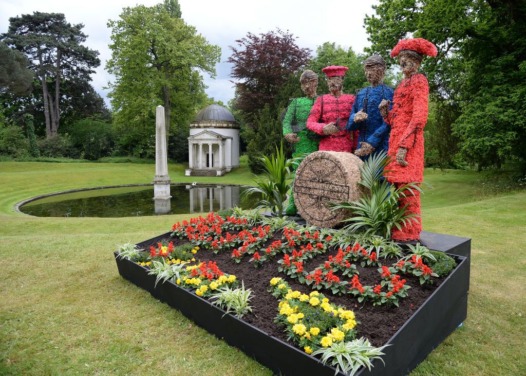 An homage to Sgt. Pepper and the Beatles in London