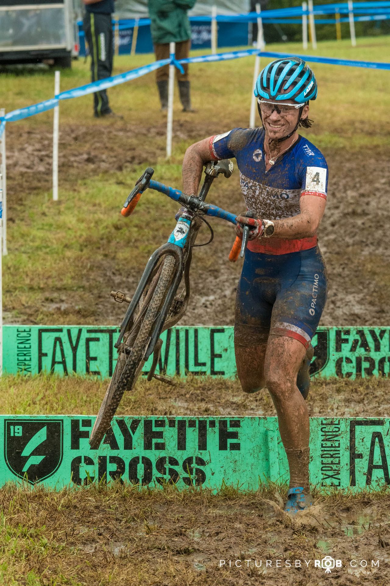 Caroline Mani (Pactimo / Colorado Proud) rode strong to finish 2nd