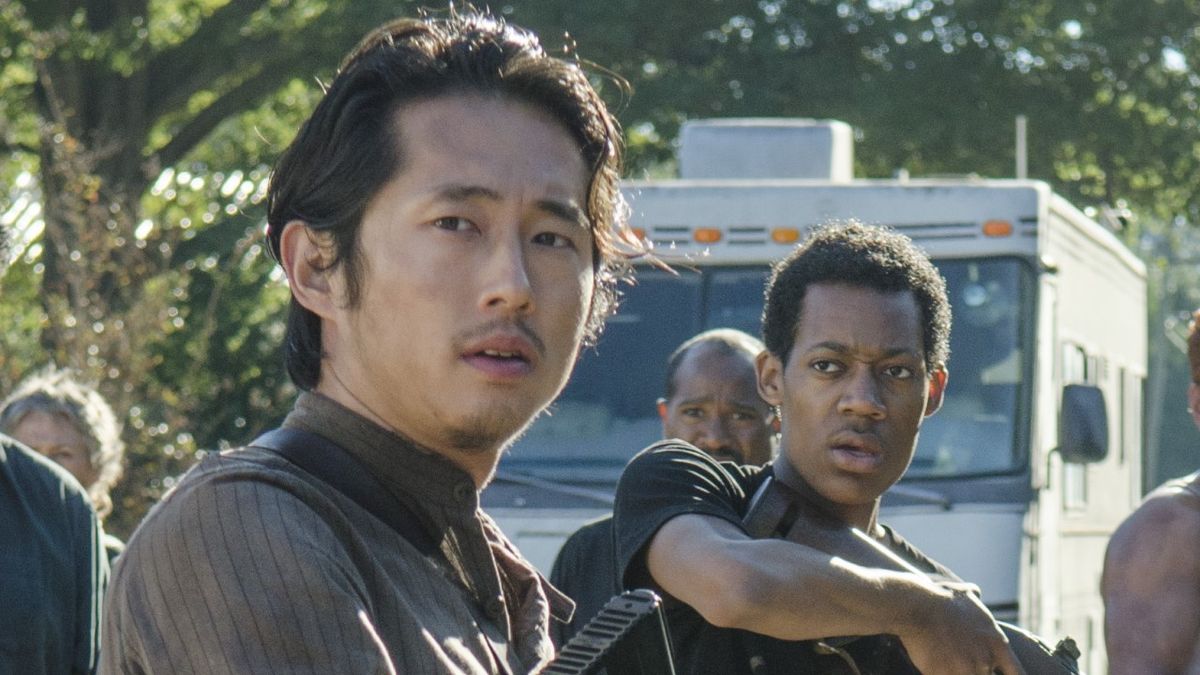 Les vétérans de The Walking Dead Steven Yeun et Tyler James Williams révèlent de manière amusante les réactions contrariées des fans qu’ils obtiennent le plus souvent