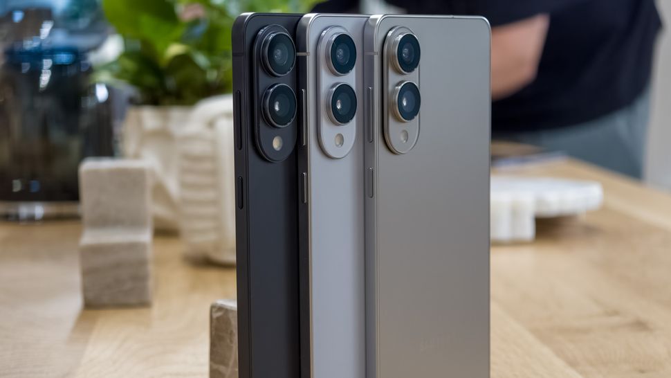 Samsung Galaxy S25 Edge vs. Galaxy S25 Ultra: Which one is better