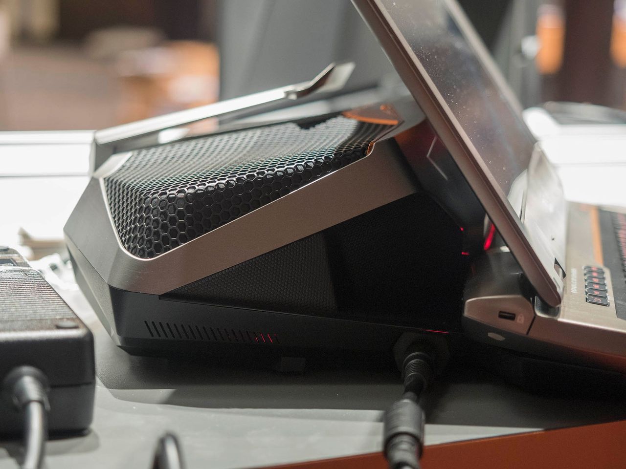 ASUS ROG GX700