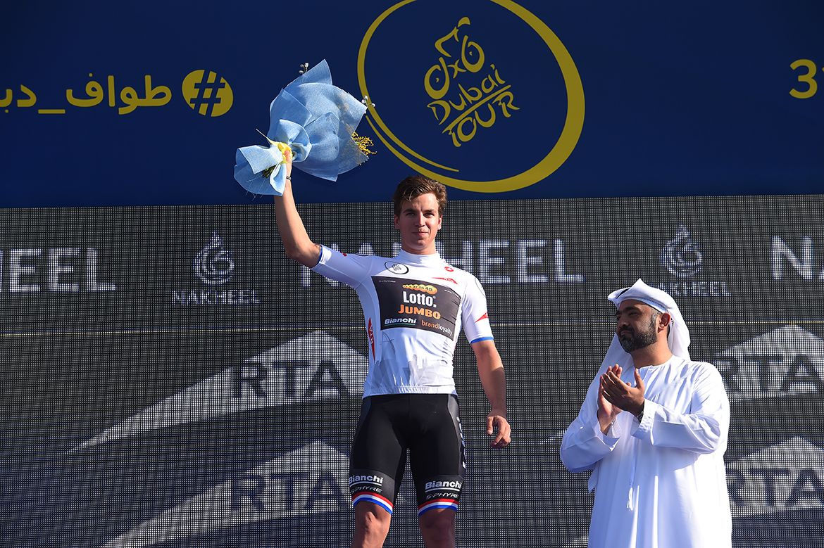 Dylan Groenewegen in the young riders' jersey