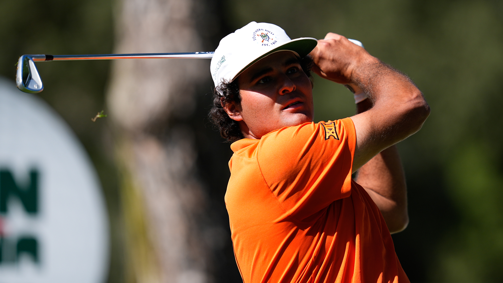Eugenio Chacarra hits a driver
