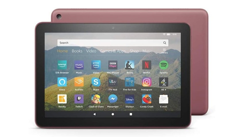 Amazon Fire HD 8 (2020) set forfra med skærm tændt og synlig apps.