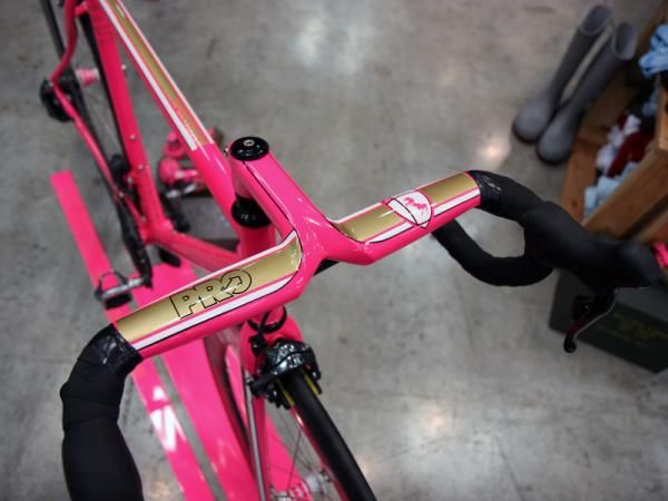 The integrated carbon bar and stem on the front of this Vanilla Workshop Speedvagen road bike are made by PRO but this is no off-the-shelf paint job.