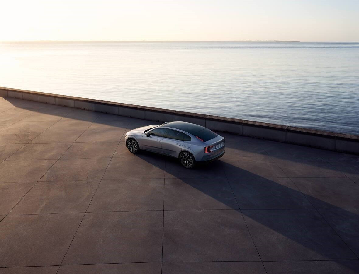 The new Volvo ES90