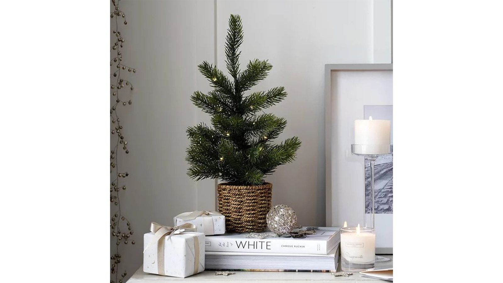 artificial christmas tree