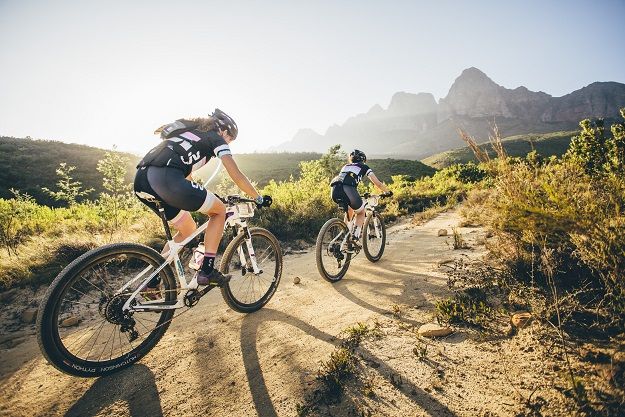 Muriel Bouhet and Merce Pacios Pujado (Liv - MTB Pro)