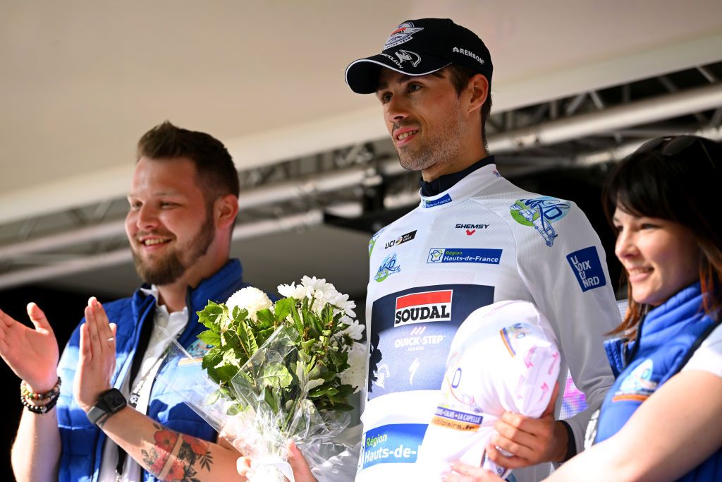 ST QUENTIN FRANCE MAY 18 Ethan Vernon of Great Britain and Team SoudalQuick Step celebrates at podium as White best young jersey winner during the 67th 4 Jours de Dunkerque Grand Prix des Hauts de France 2023 Stage 3 a 159km Individual time trial in SaintQuentin on May 18 2023 in St Quentin France Photo by Luc ClaessenGetty Images