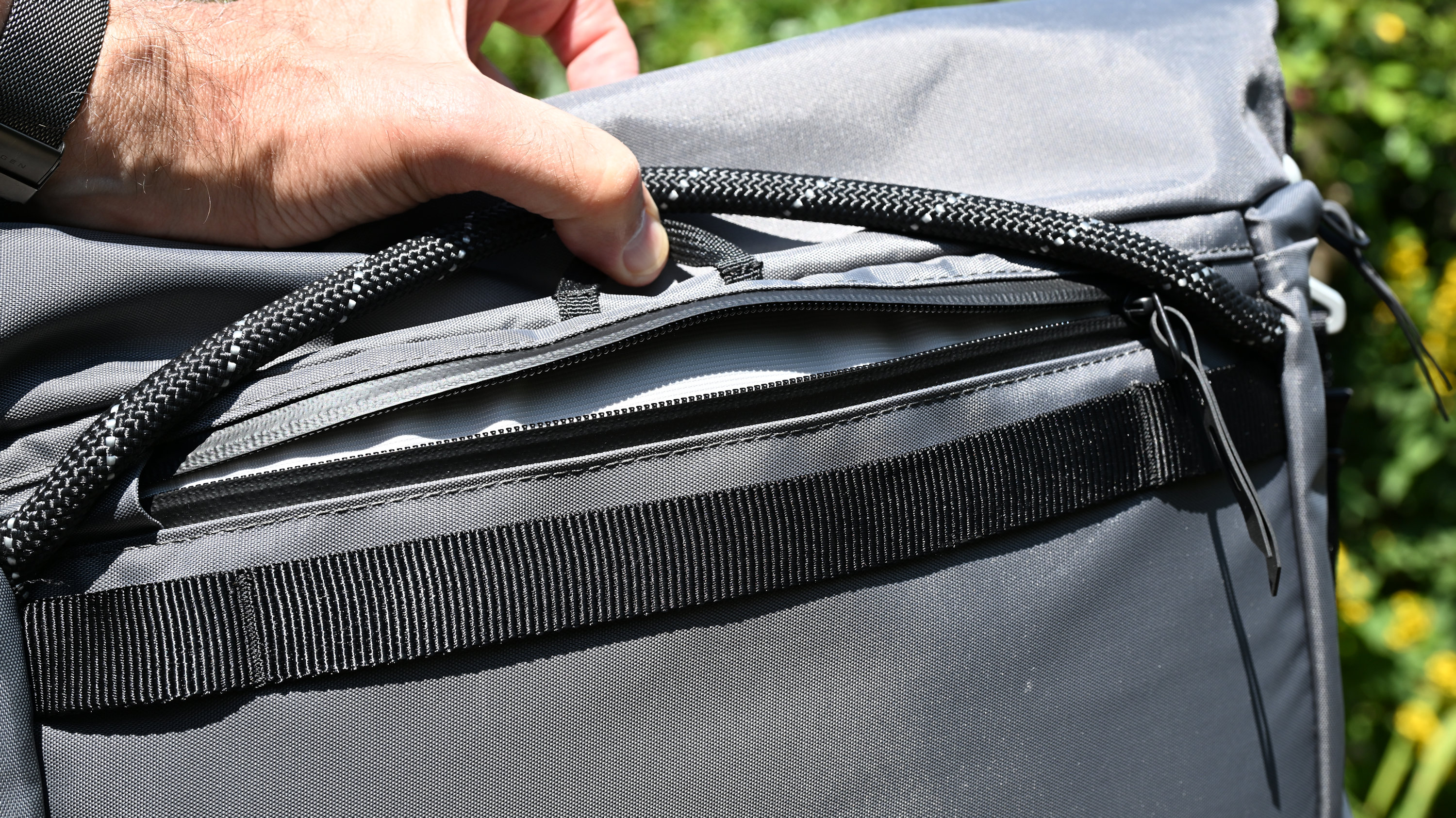 Manfrotto Uncover Messenger / Sling product image