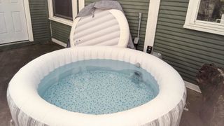 SaluSpa Fiji AirJet Inflatable hot tub