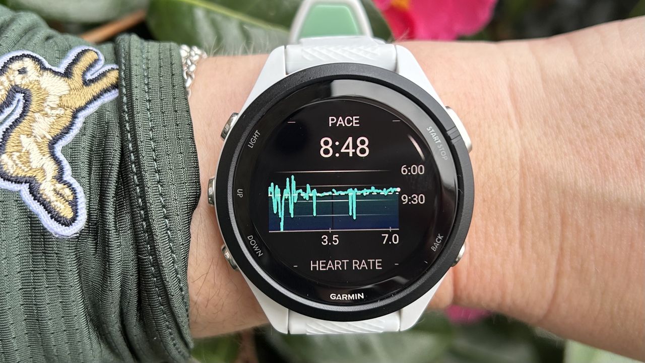 Pace chart on the Forerunner 265