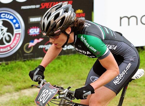 Mary McConneloug (Kenda-Seven-No Tubes) racing to fifth place.