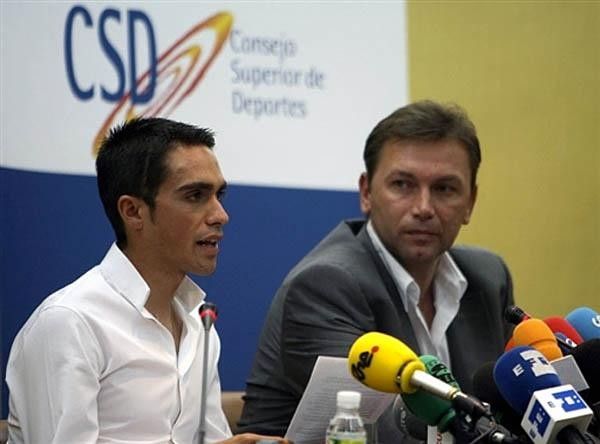Johan Bruyneel watches Tour de France winner Alberto Contador