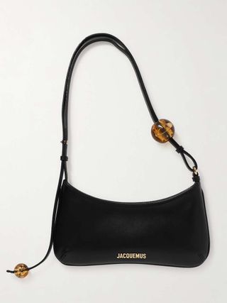 jacquemus black bag with black strap 