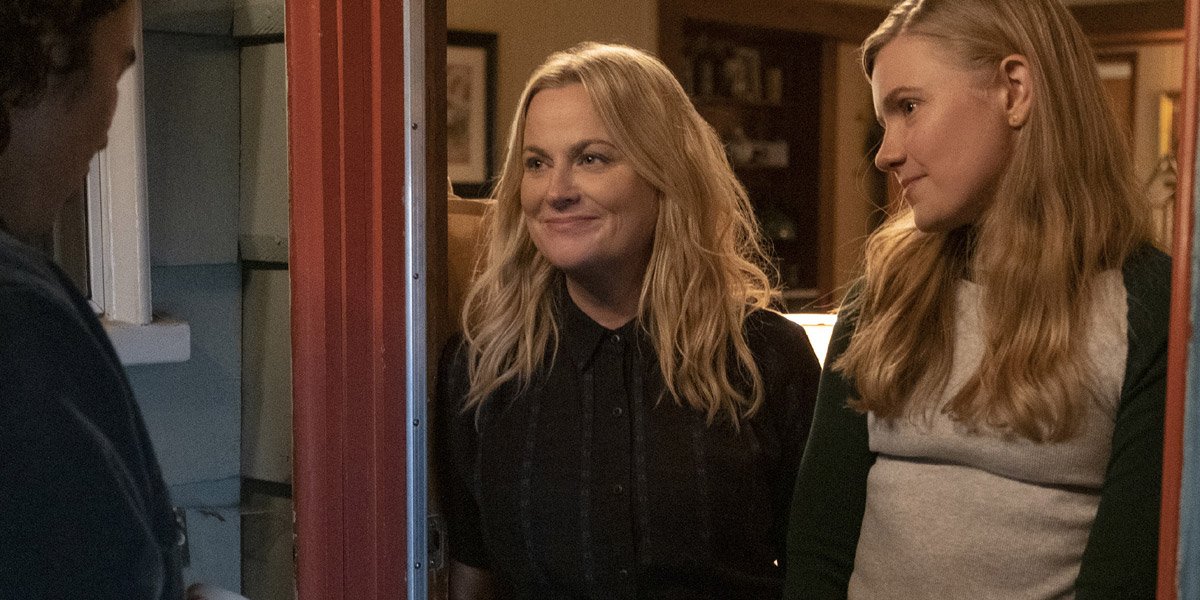 Amy Poehler Explains Her Approach To Making Movies After Directing Wine  Country And Moxie | Cinemablend