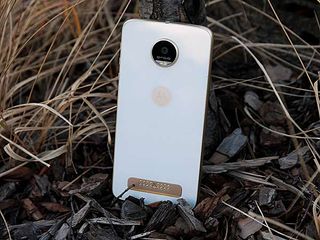 Moto Z Series - Making mods stylish and manageable