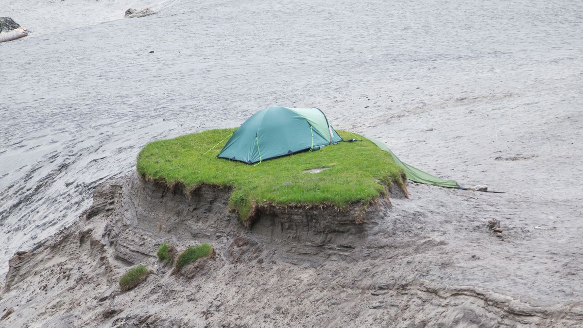 where not to camp: tent on a muddy island