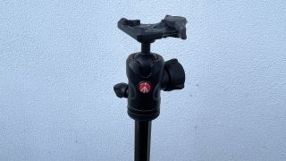 Manfrotto BeFree Advanced Travel Tripod review: image shows camera tripod