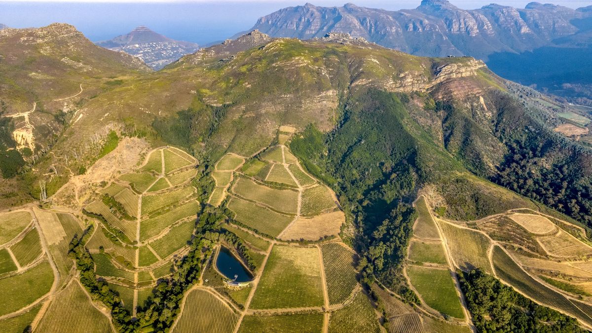 The land under South Africa is rising every year. We finally know why.