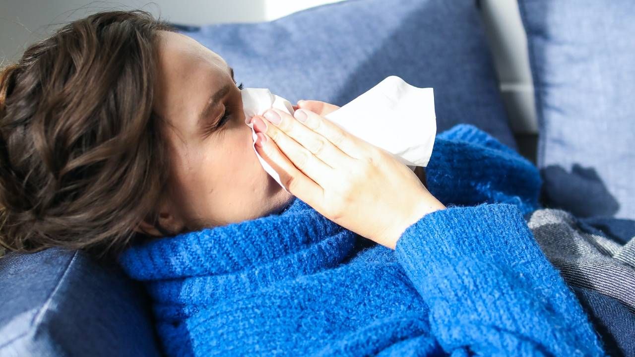 Why you&#039;re more likely to catch a cold in winter, sleep &amp; wellness tips